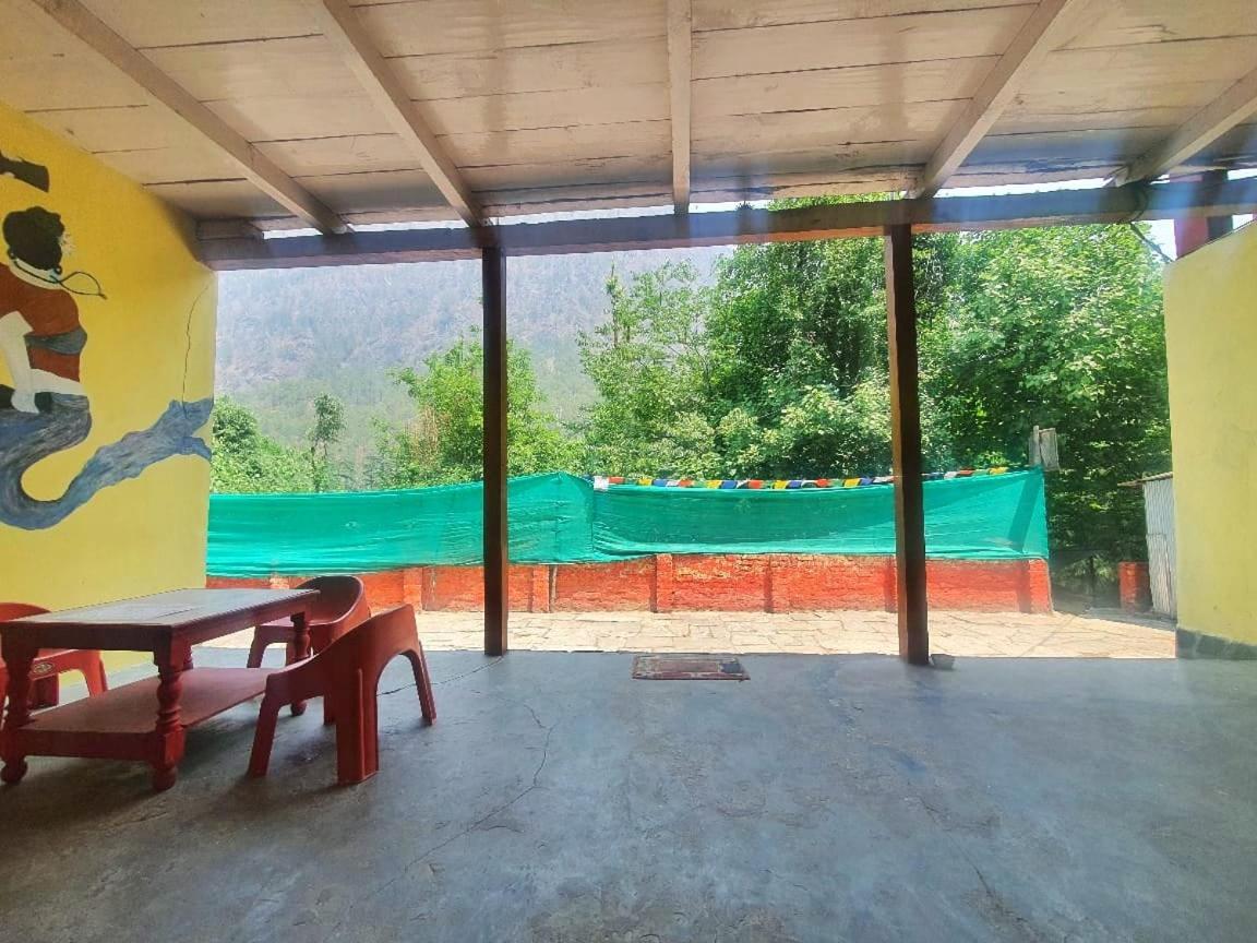 Wake N Bake Kasol Exterior photo