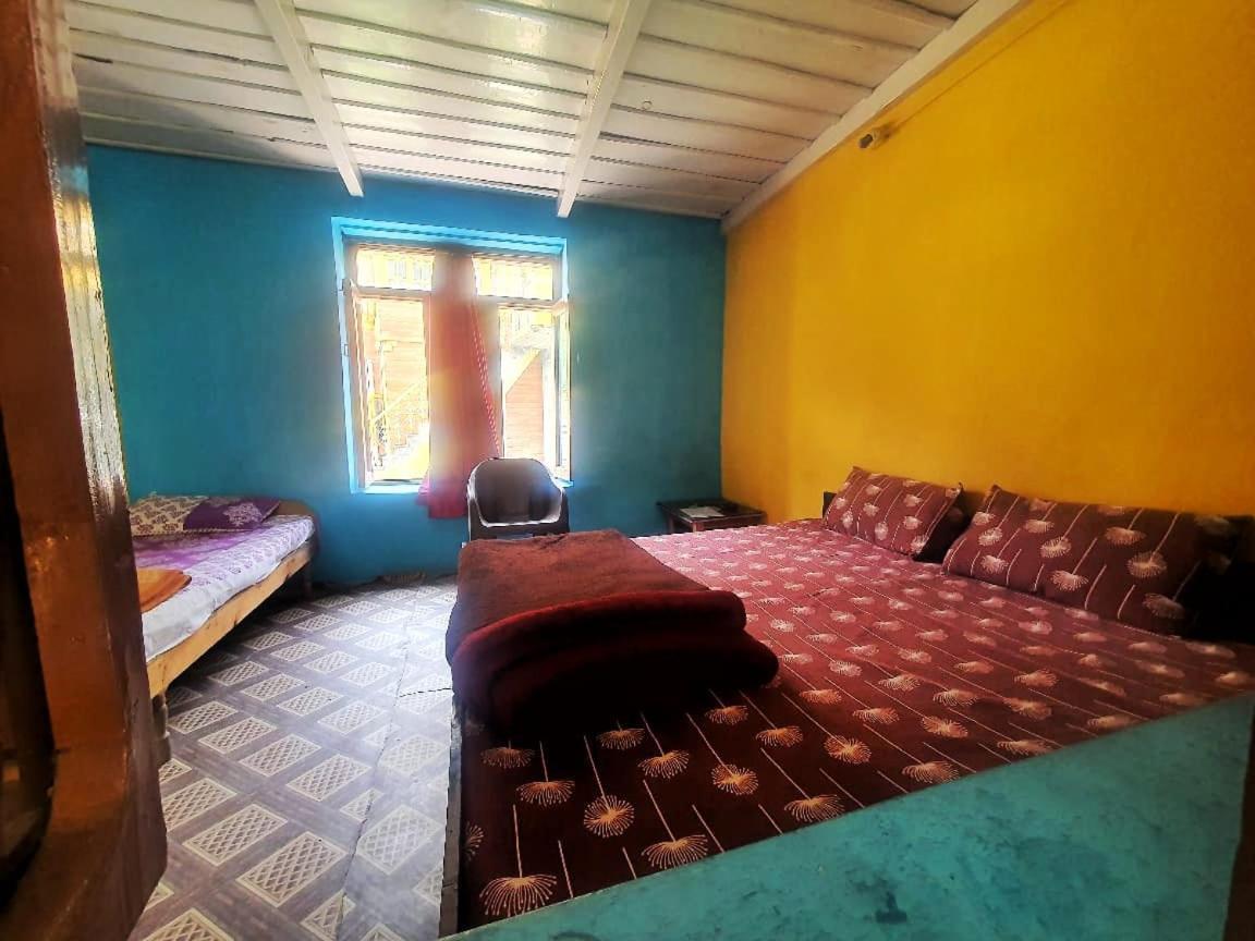 Wake N Bake Kasol Exterior photo